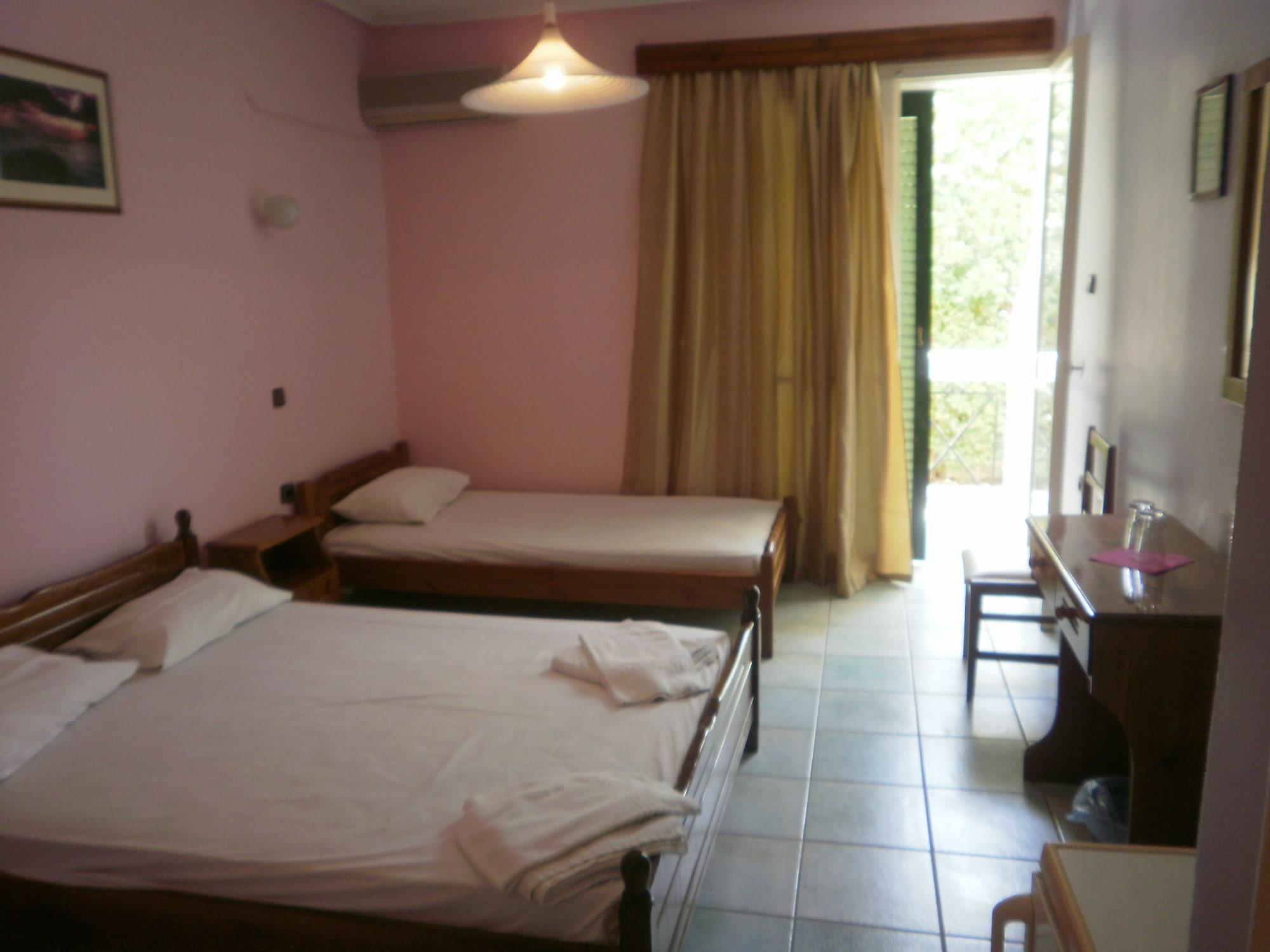 Francisco Beach Hotel Agios Andreas  Esterno foto