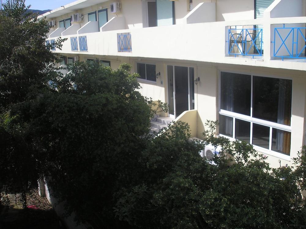 Francisco Beach Hotel Agios Andreas  Esterno foto