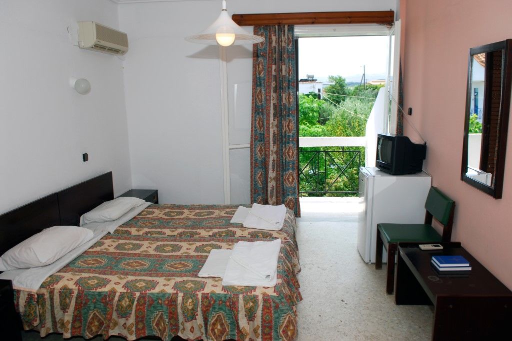 Francisco Beach Hotel Agios Andreas  Esterno foto